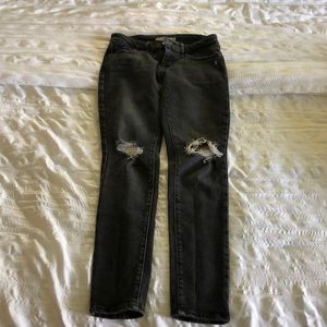 Levi’s 711 Black Distressed Skinny Jean
